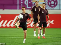 官方网站登录界面-字母哥冲进步行者更衣室要求